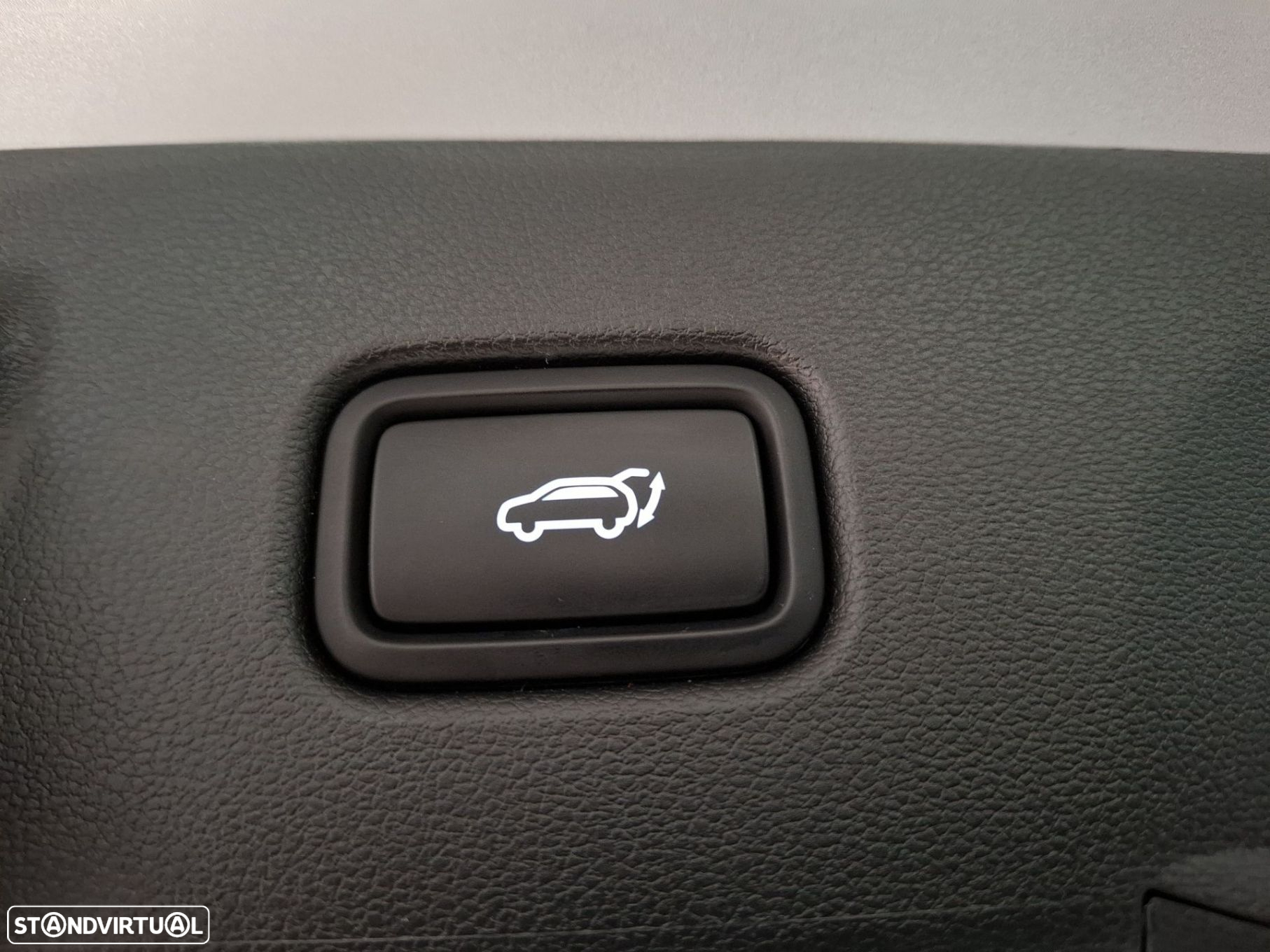 Hyundai Tucson 1.6 CRDi Vanguard DCT - 26