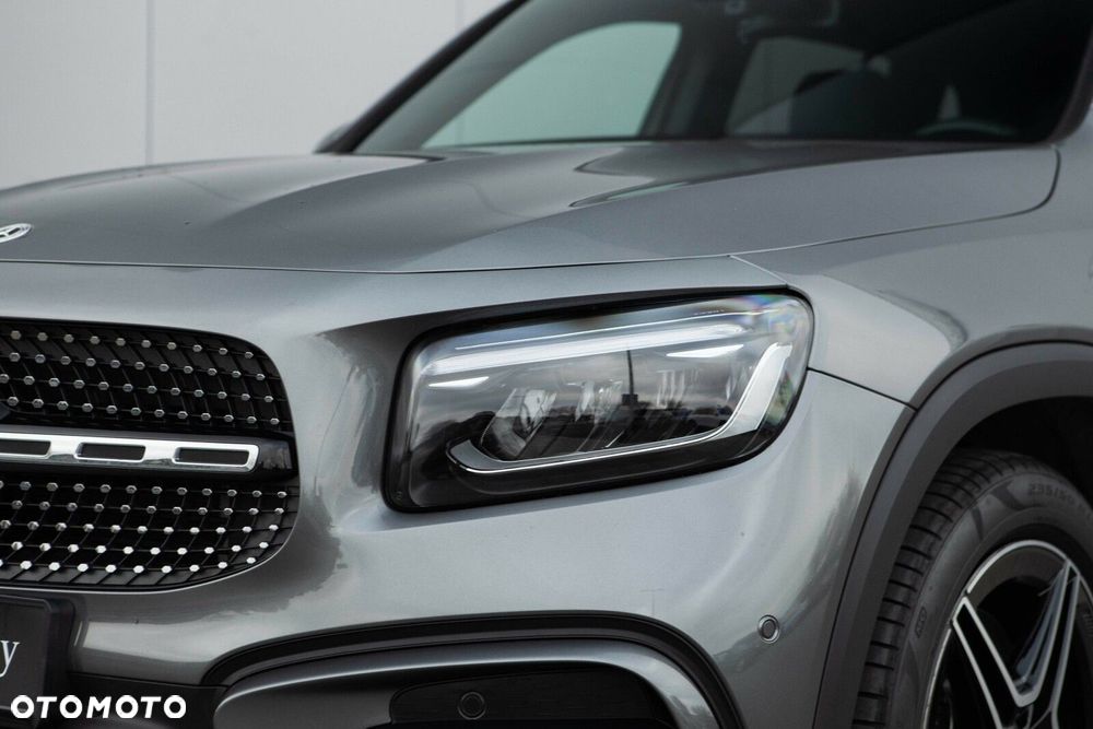 Mercedes-Benz GLB - 3