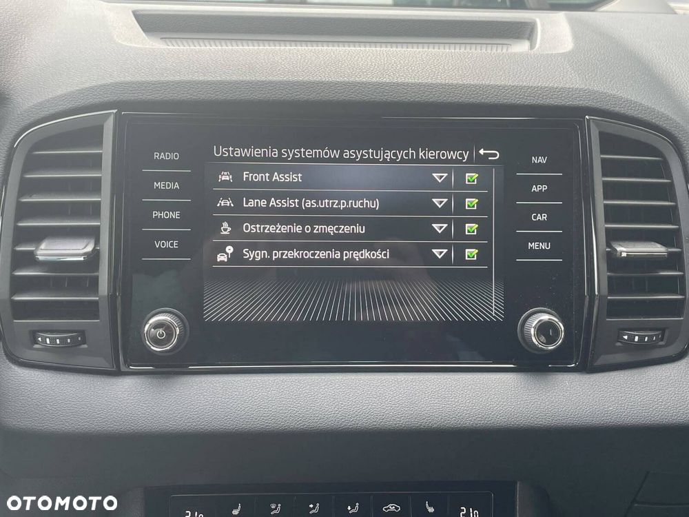 Skoda Karoq 2.0 TDI SCR 4x4 Sportline DSG - 22