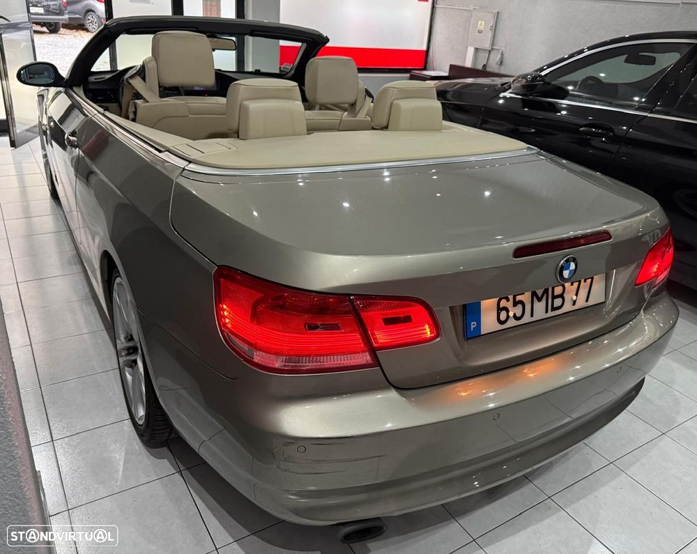 BMW 320 i Edition Exclusive - 16