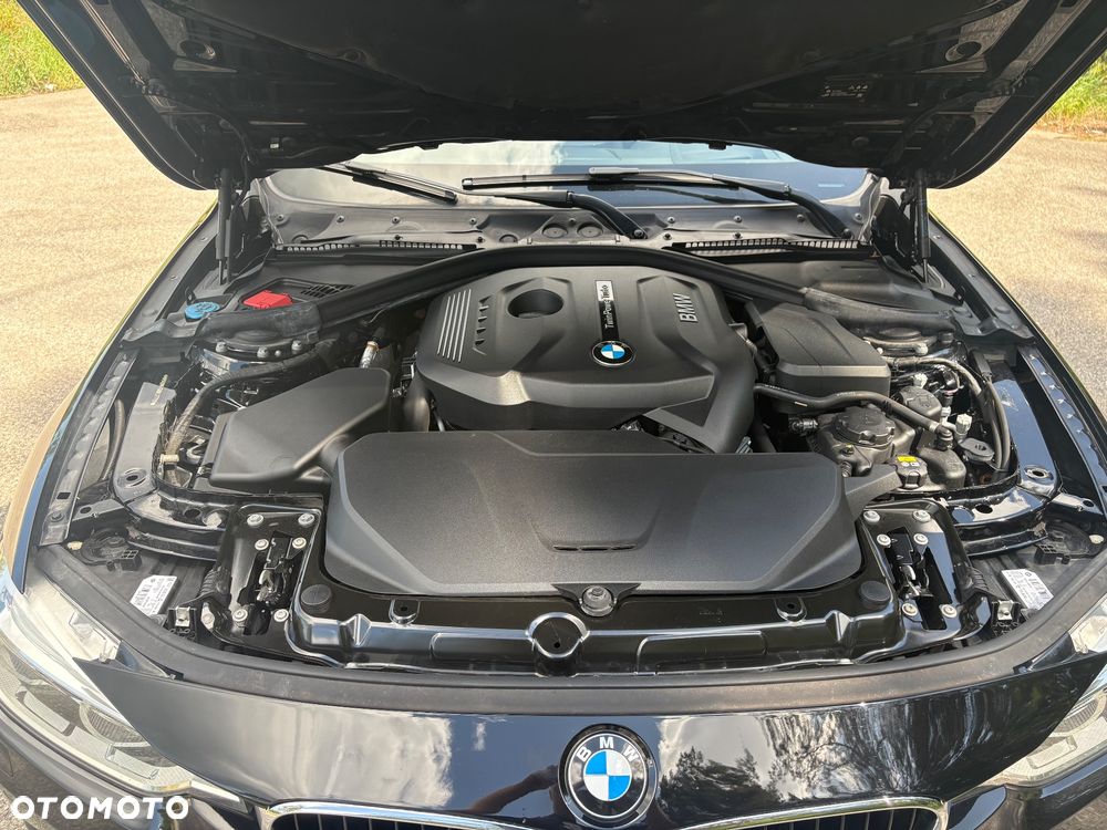 BMW Seria 3 320i xDrive Luxury Line - 21