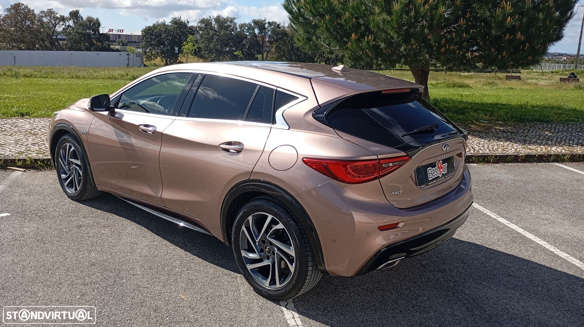 Infiniti Q30 2.2d DCT AWD Luxe Tech - 5