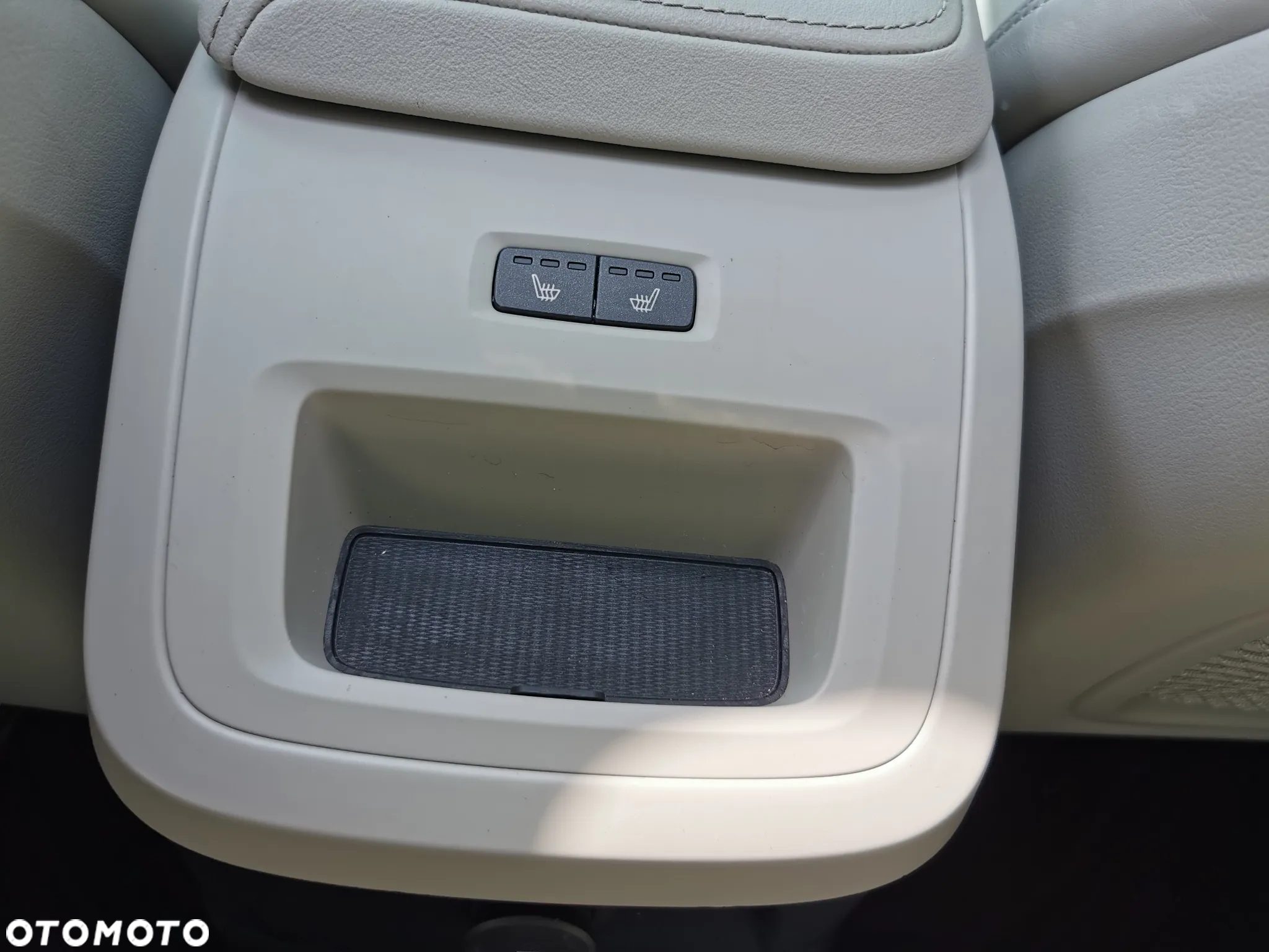 Volvo XC 60 T8 AWD Recharge Ultimate Dark - 23