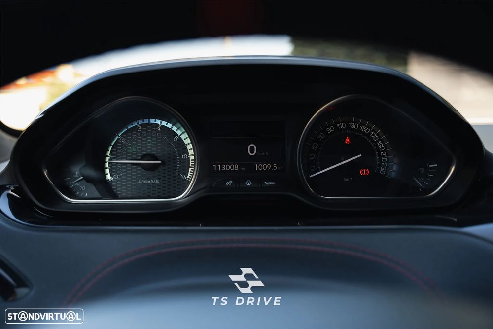 Peugeot 208 GTI 200 THP - 18