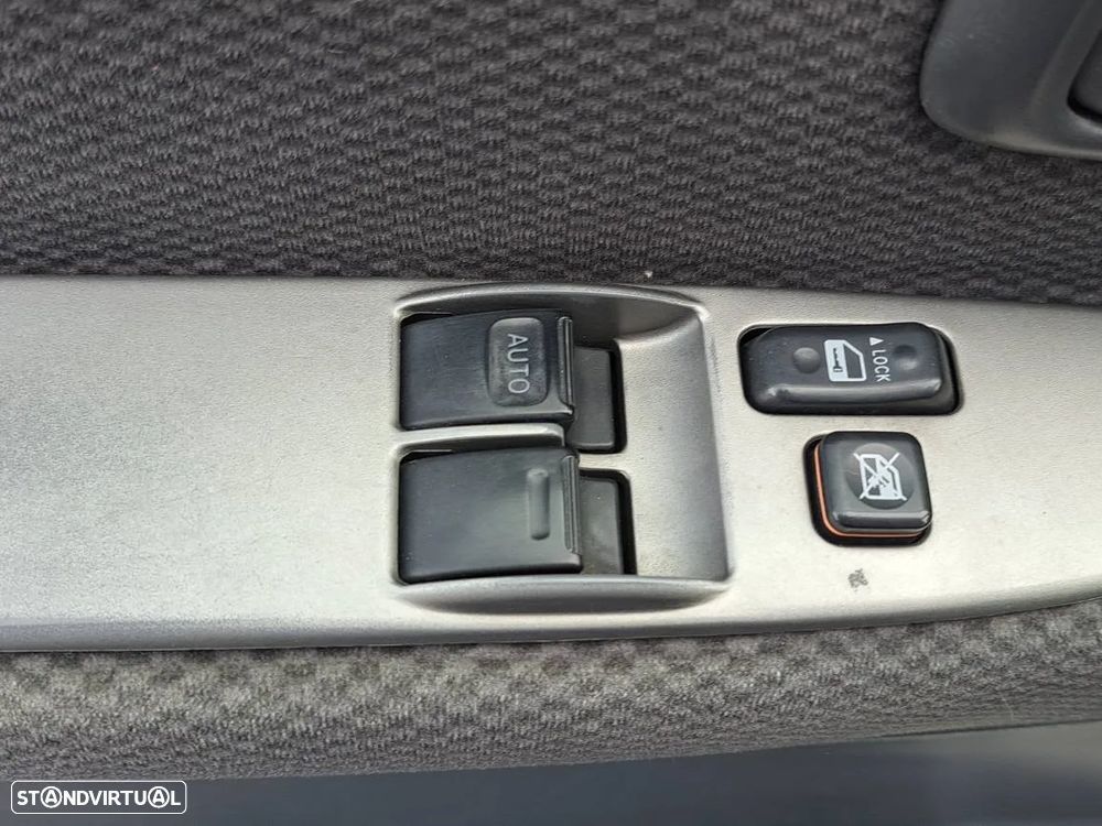 Toyota HiAce 2.5 D-4D Service 2.8T AC - 22