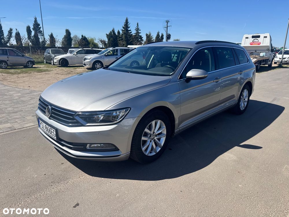 Volkswagen Passat 2.0 TDI SCR DSG Trendline - 5