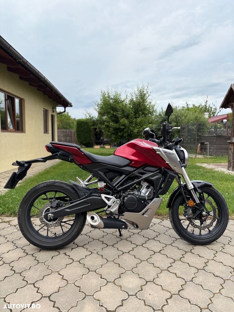 Honda CB 125R - 18