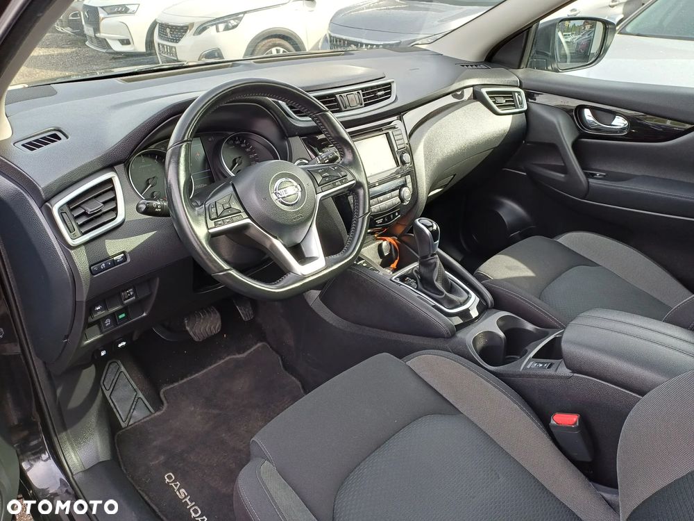 Nissan Qashqai 1.3 DIG-T N-Connecta DCT - 14