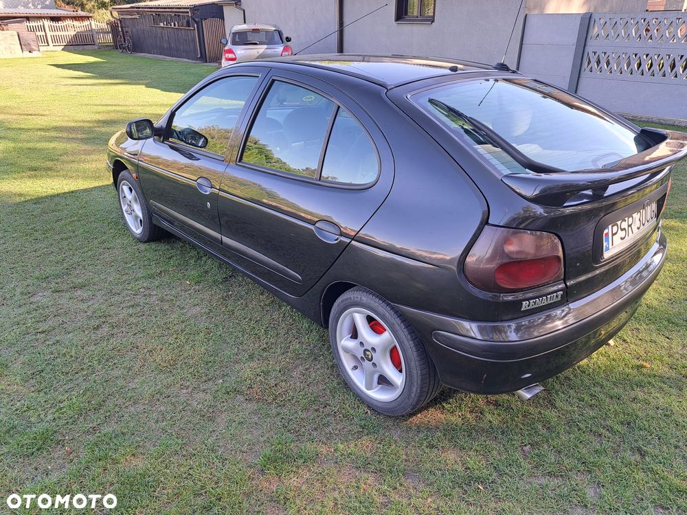 Renault Megane - 7