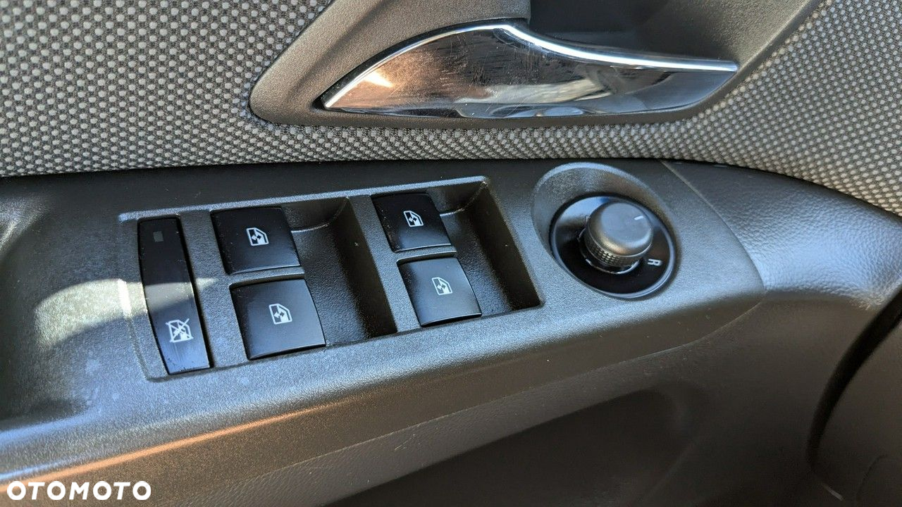 Chevrolet Cruze - 30