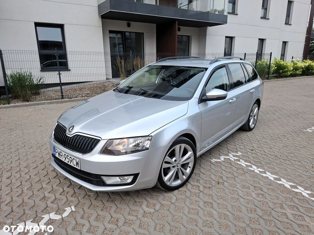 Skoda Octavia 1.6 TDI DPF DSG Sport Edition - 1
