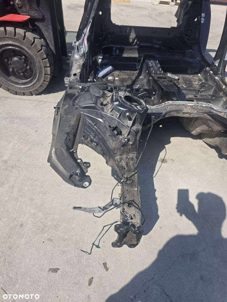 ĆWIARTKA PODŁUŻNICA FARTUCH PRAWY PRZÓD AUDI A6 C8 ORYGINAŁ ! - 2