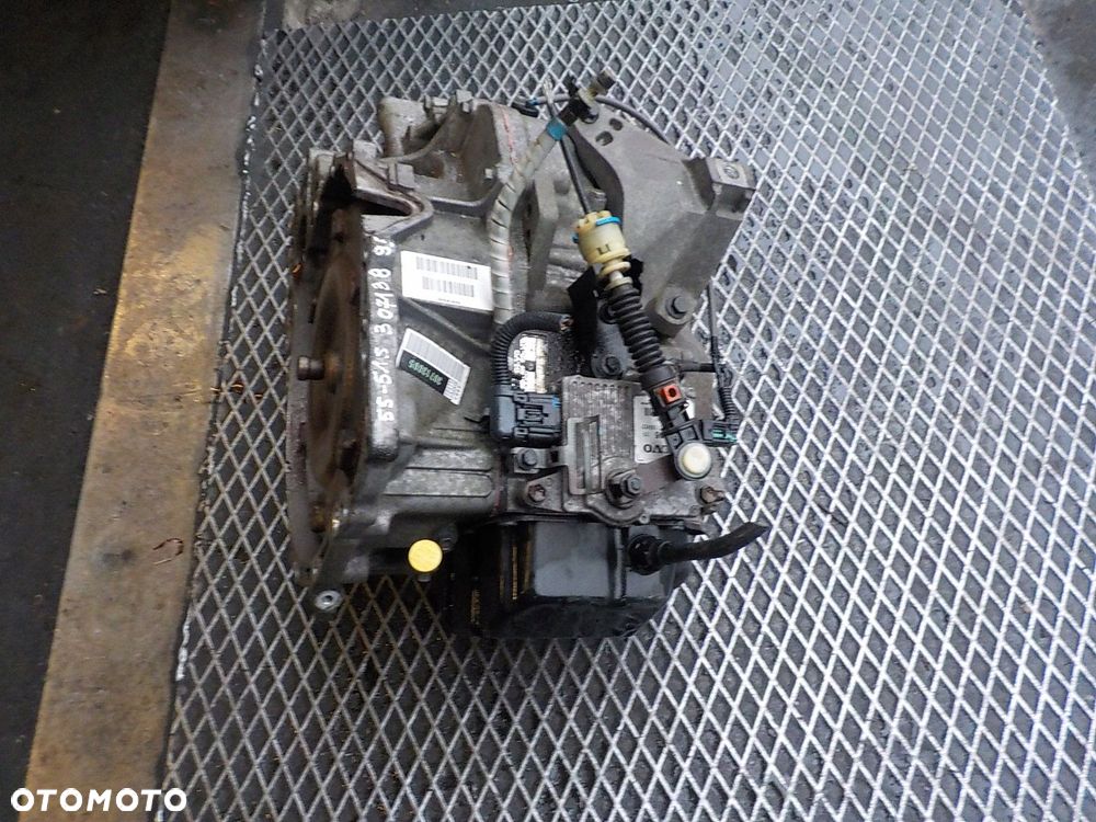 VOLVO S40 II 2.0 B SKRZYNIA BIEGÓW 30713895 - 3