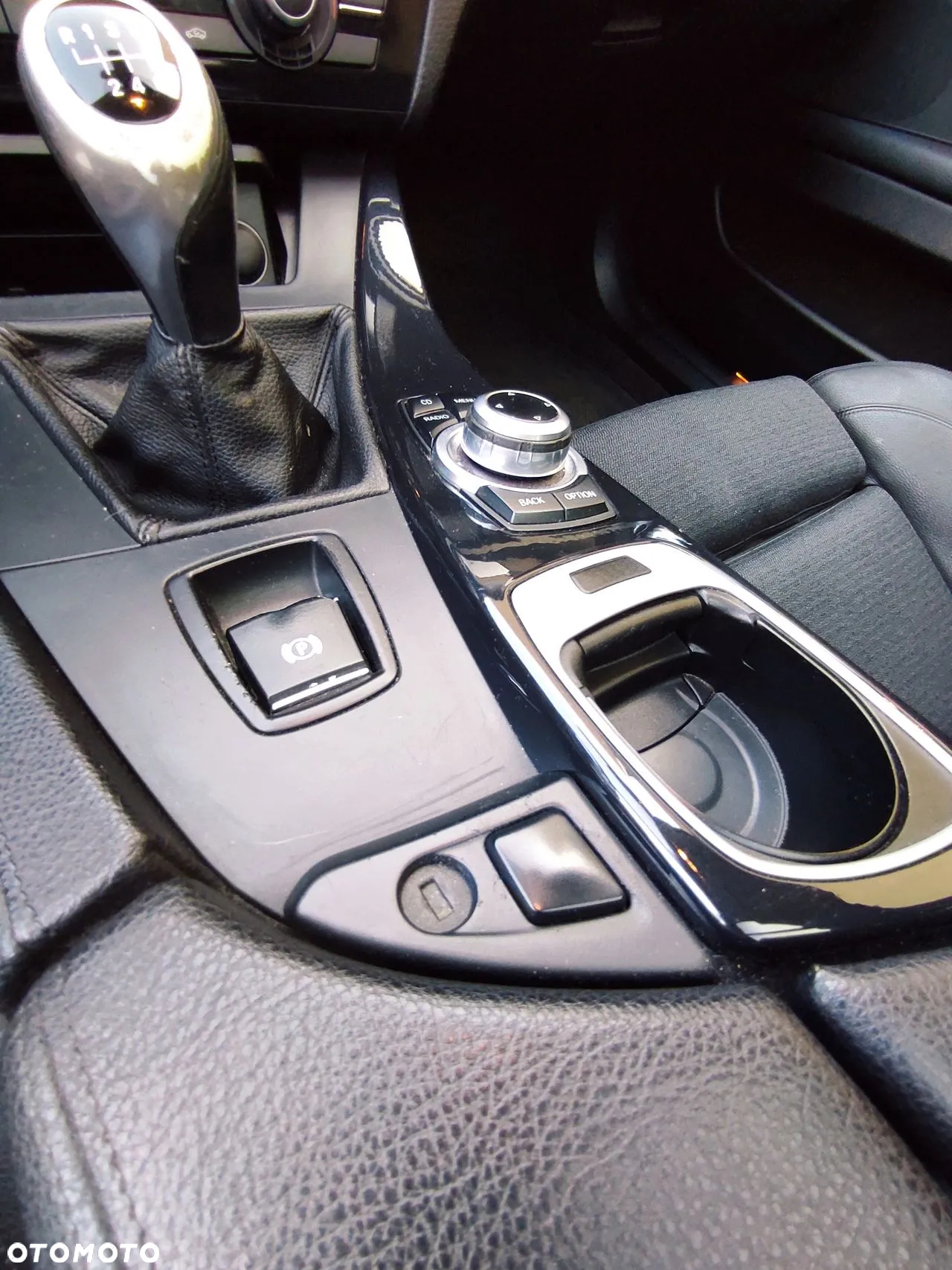 BMW Seria 5 520d - 24
