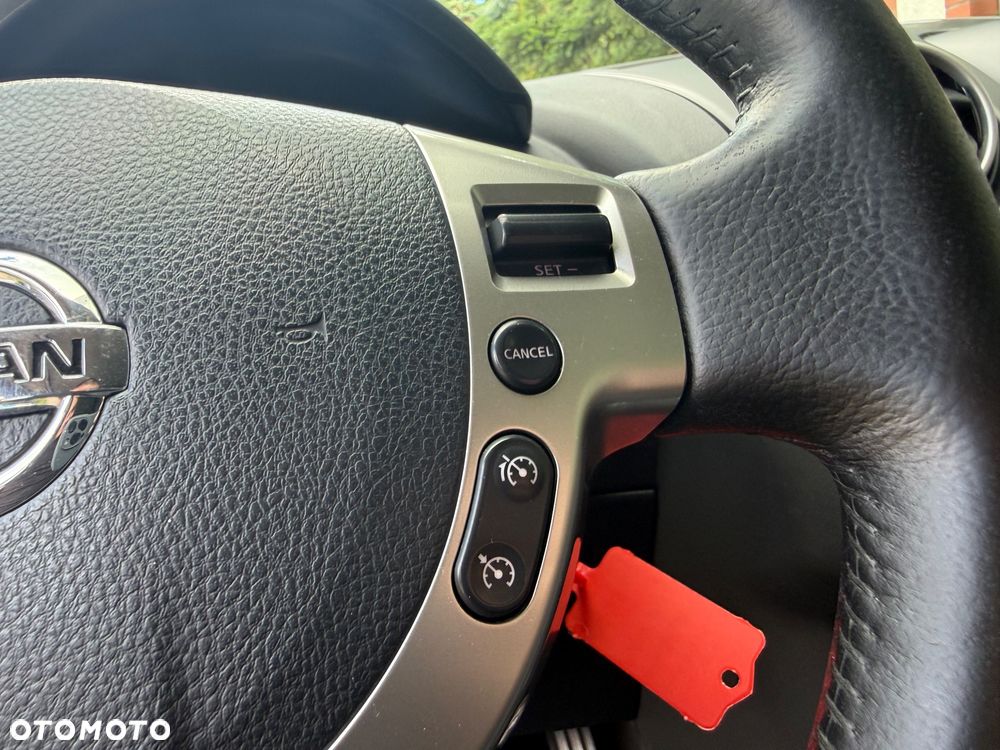 Nissan Qashqai 2.0 dCi 4x4 Tekna - 31