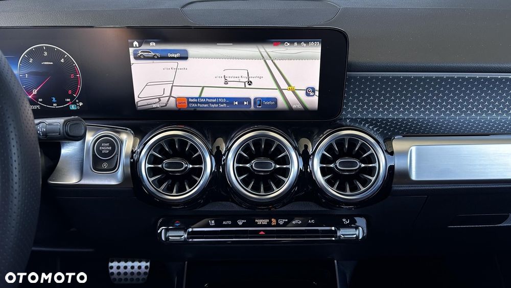 Mercedes-Benz GLB 200 d AMG Line 8G-DCT - 19