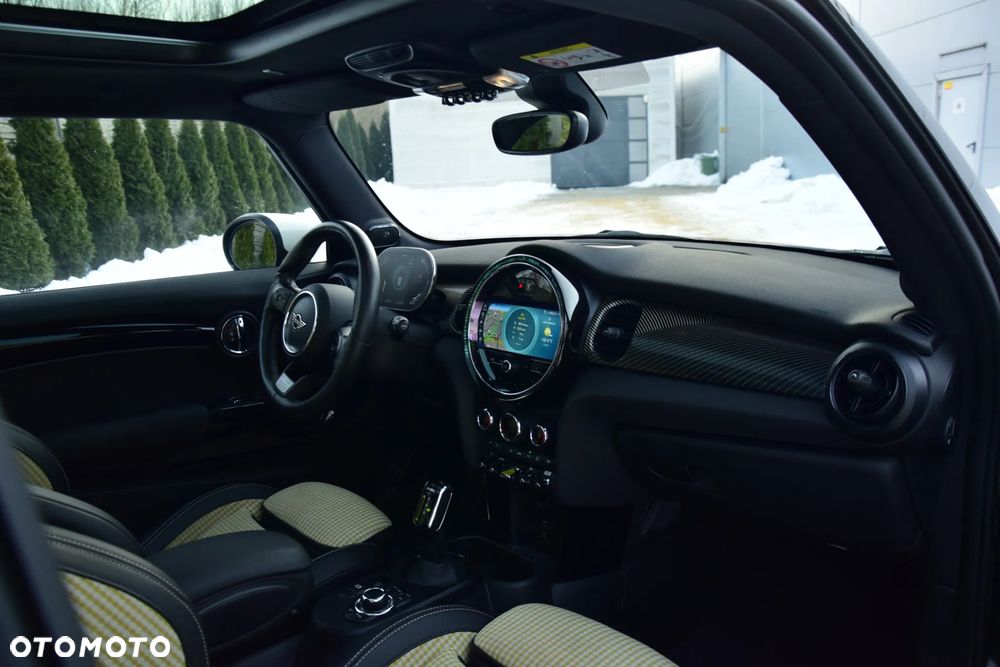 MINI Cooper SE Resolute Edition - 21