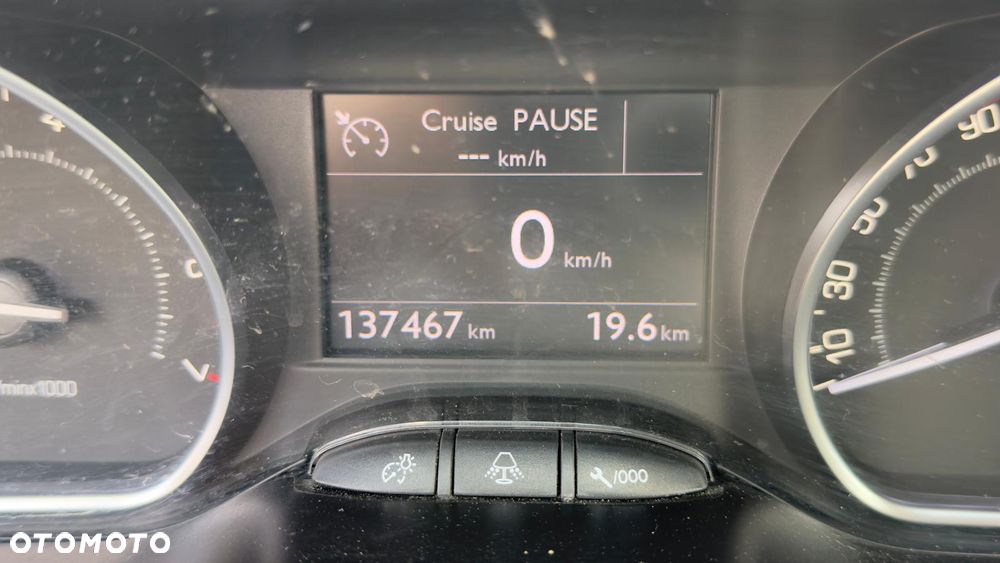 Peugeot 208 1.6 VTi Allure - 11