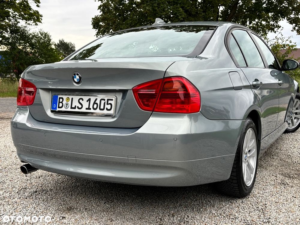 BMW Seria 3 - 25