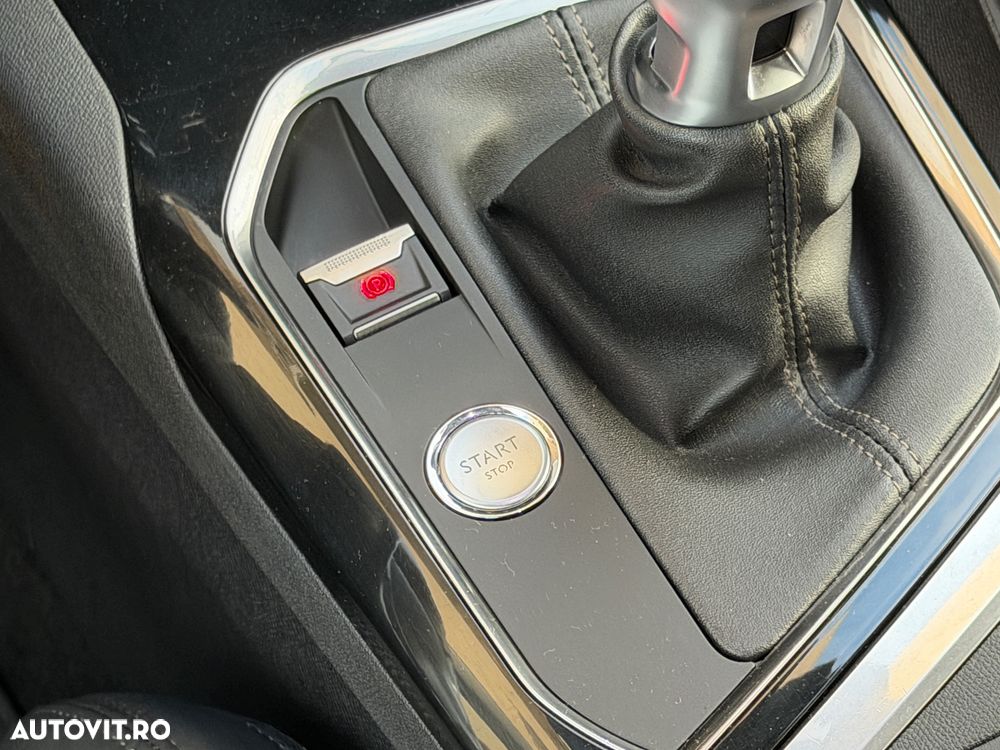 Peugeot 3008 PureTech 130 Stop & Start GPF Active Business-Paket - 7