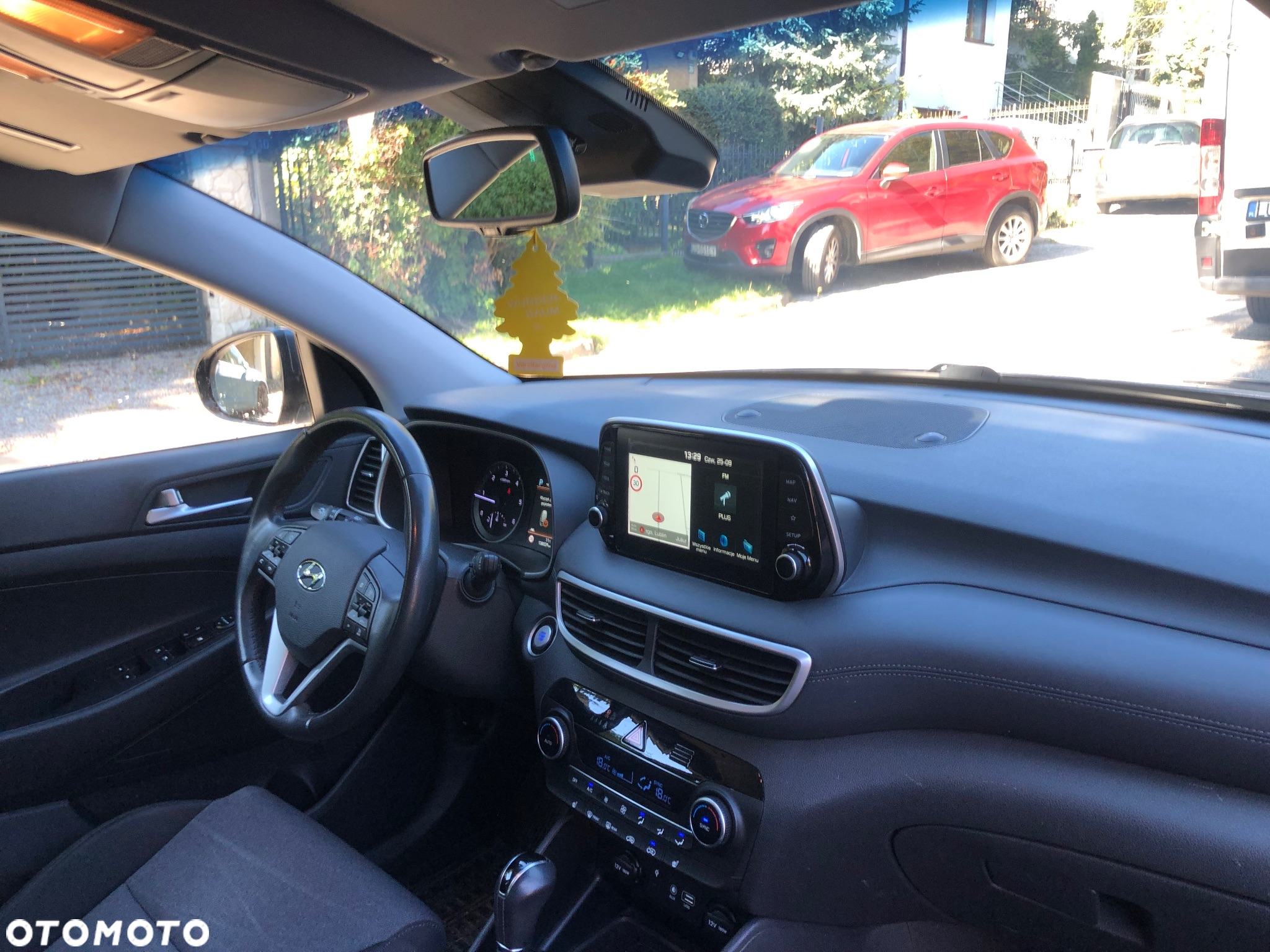 Hyundai Tucson blue 1.6 CRDi 2WD DCT Premium - 29