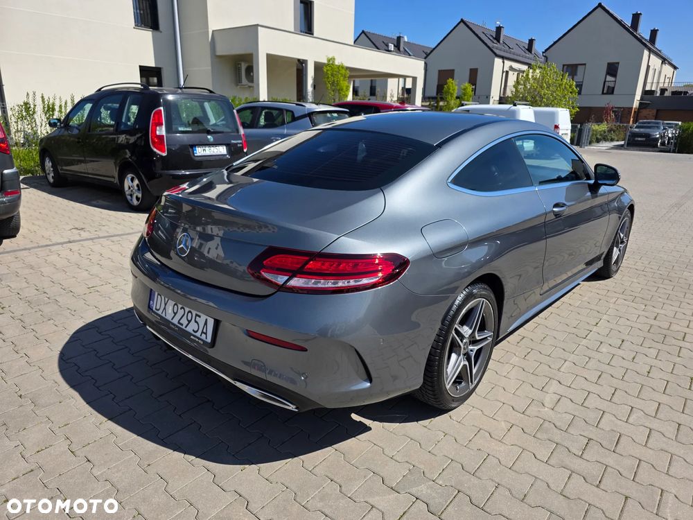 Mercedes-Benz Klasa C 200 4Matic 9G-TRONIC AMG Line - 17