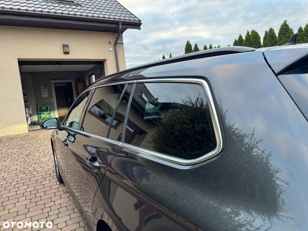 Volkswagen Passat Variant 1.6 TDI SCR DSG Business - 34