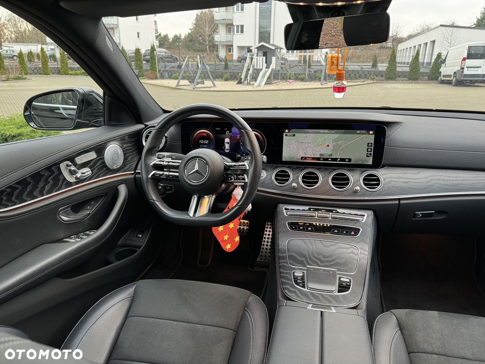 Mercedes-Benz Klasa E 220 d AMG - 31