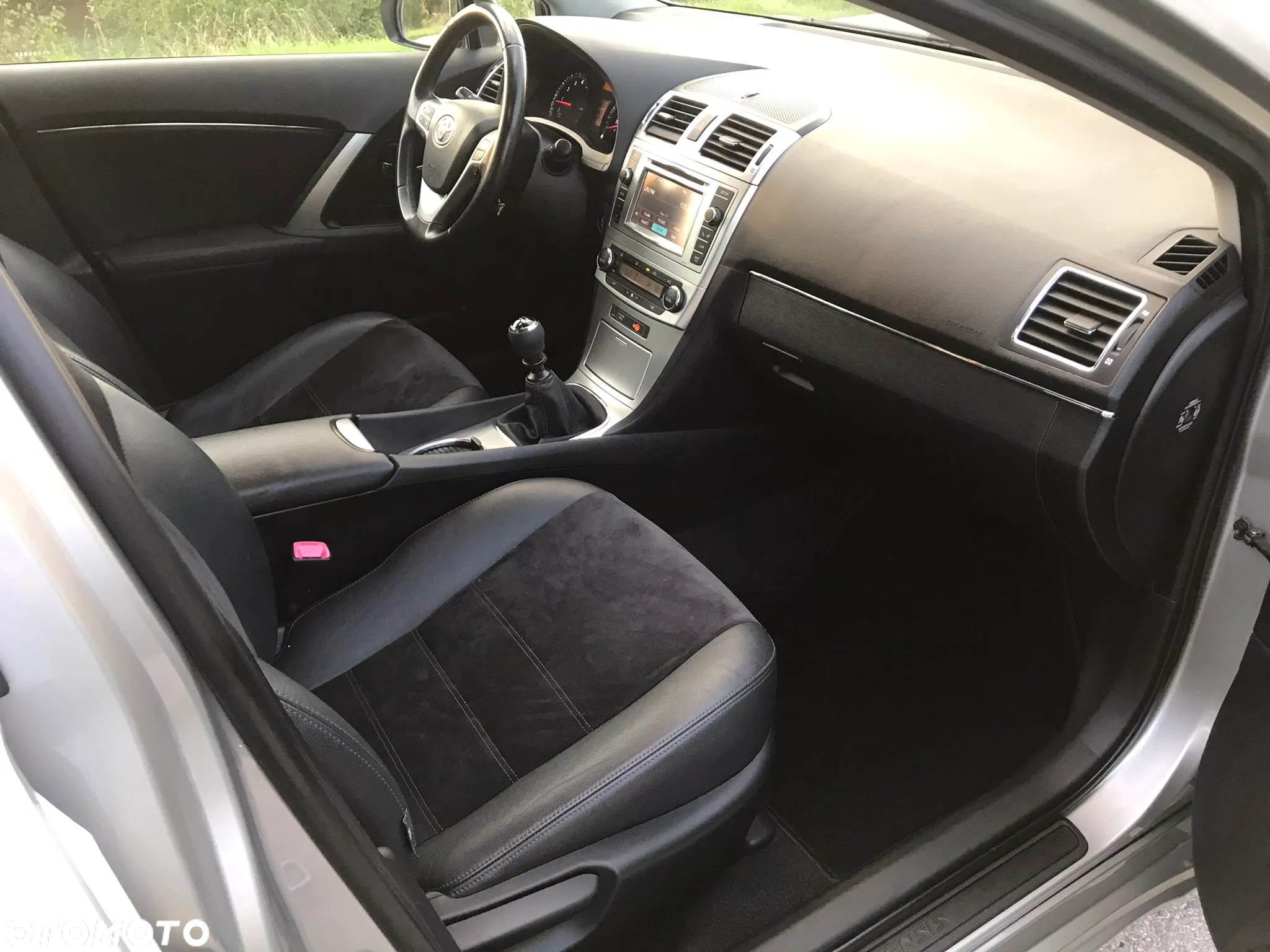 Toyota Avensis 1.8 Premium - 7