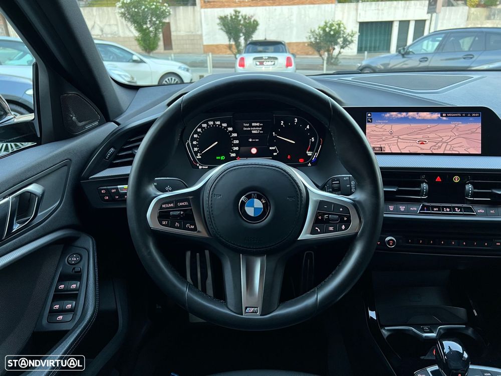 BMW 116 d Pack Desportivo M Auto - 13