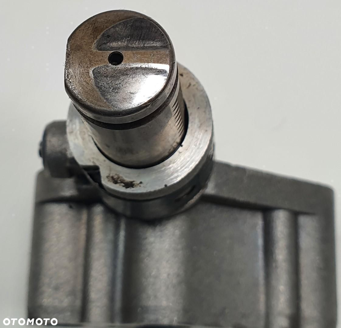 NAPINACZ ŁAŃCUCHA ROZRZĄDU VW TOURAN I AUDI A4 B8 - 3