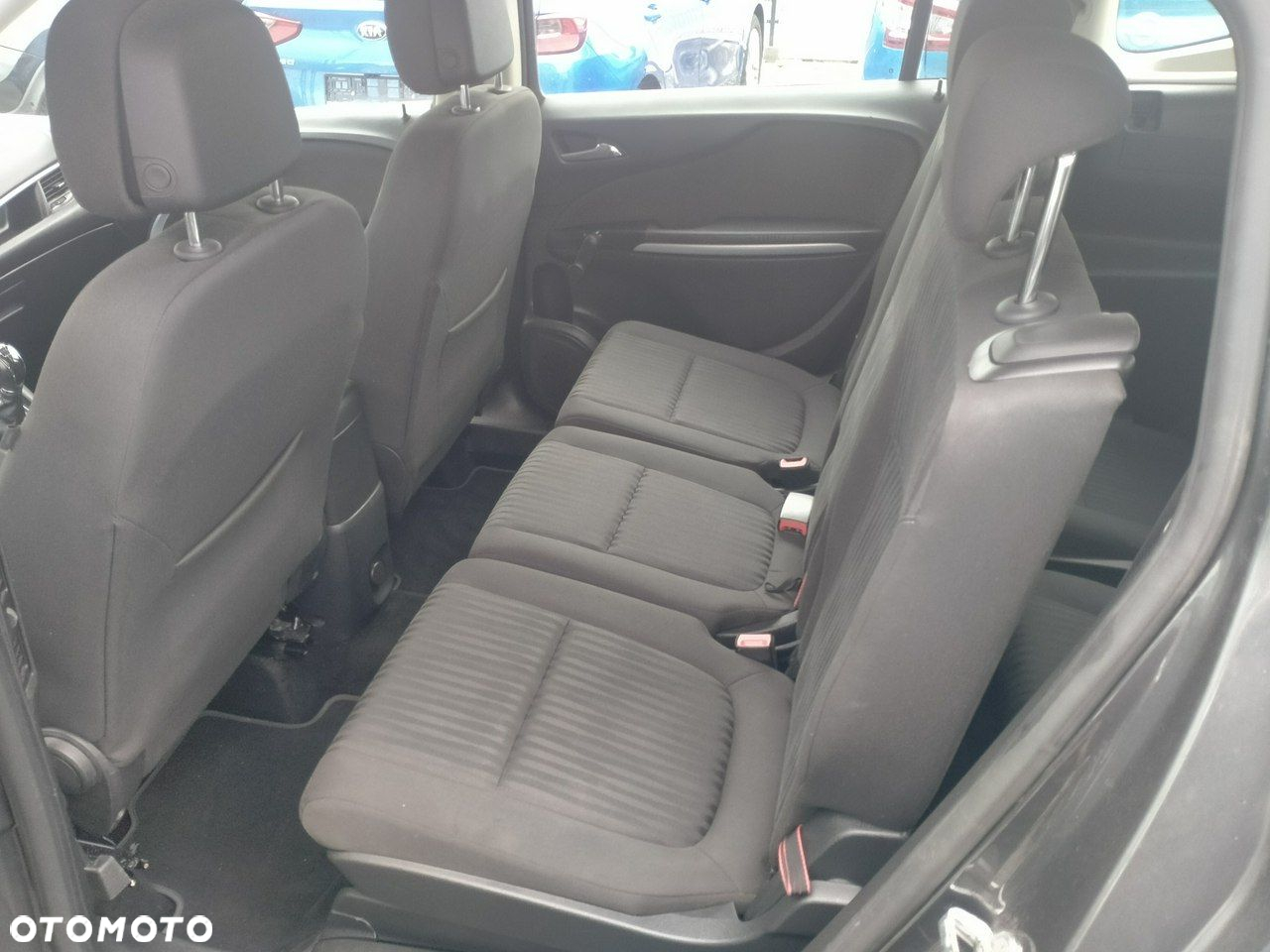 Opel Zafira - 10