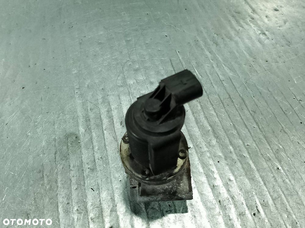 ZAWÓR EGR OPEL ASTRA H 1.9 CDTI - 2