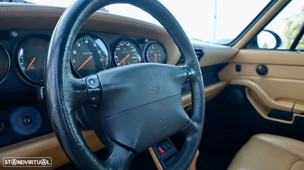 Porsche 911 (993) - 25
