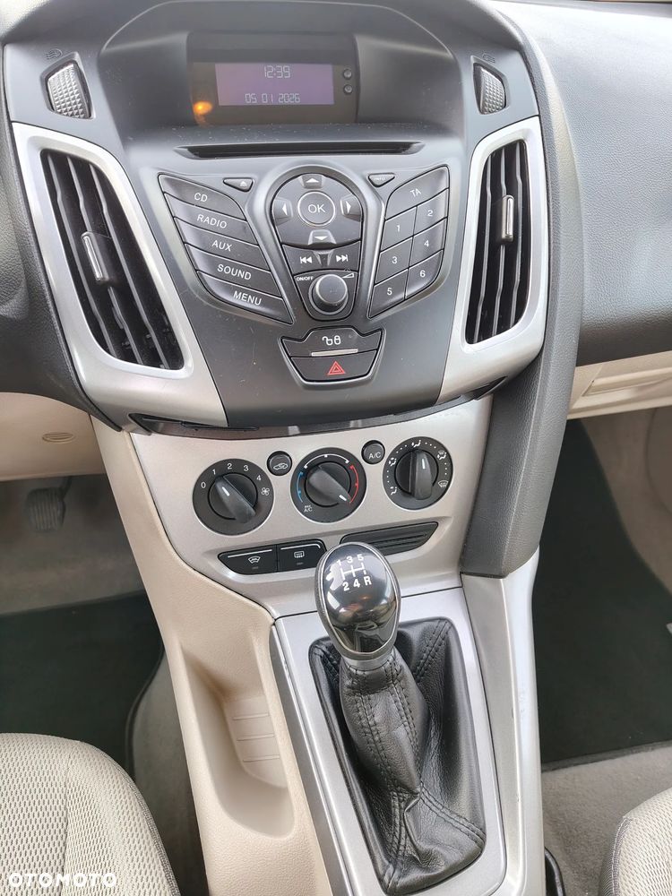 Ford Focus 1.6 Gold X (Trend) - 16