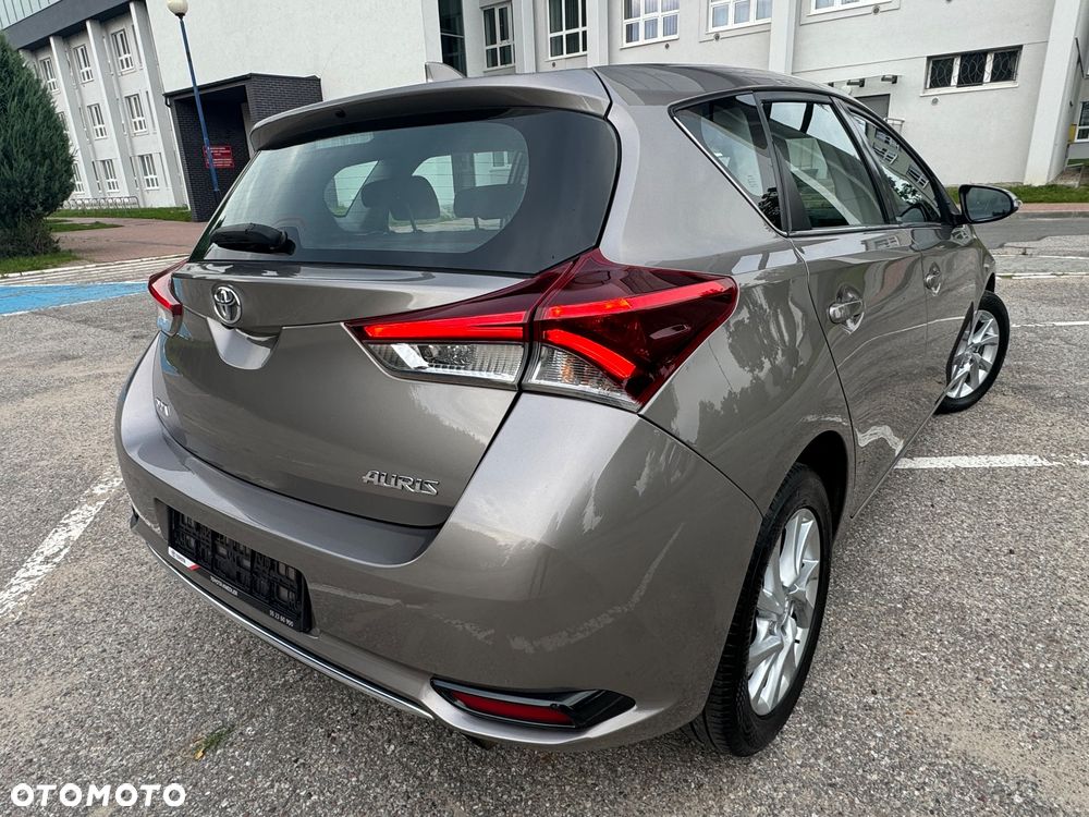 Toyota Auris 1.2 Turbo Edition-S - 12