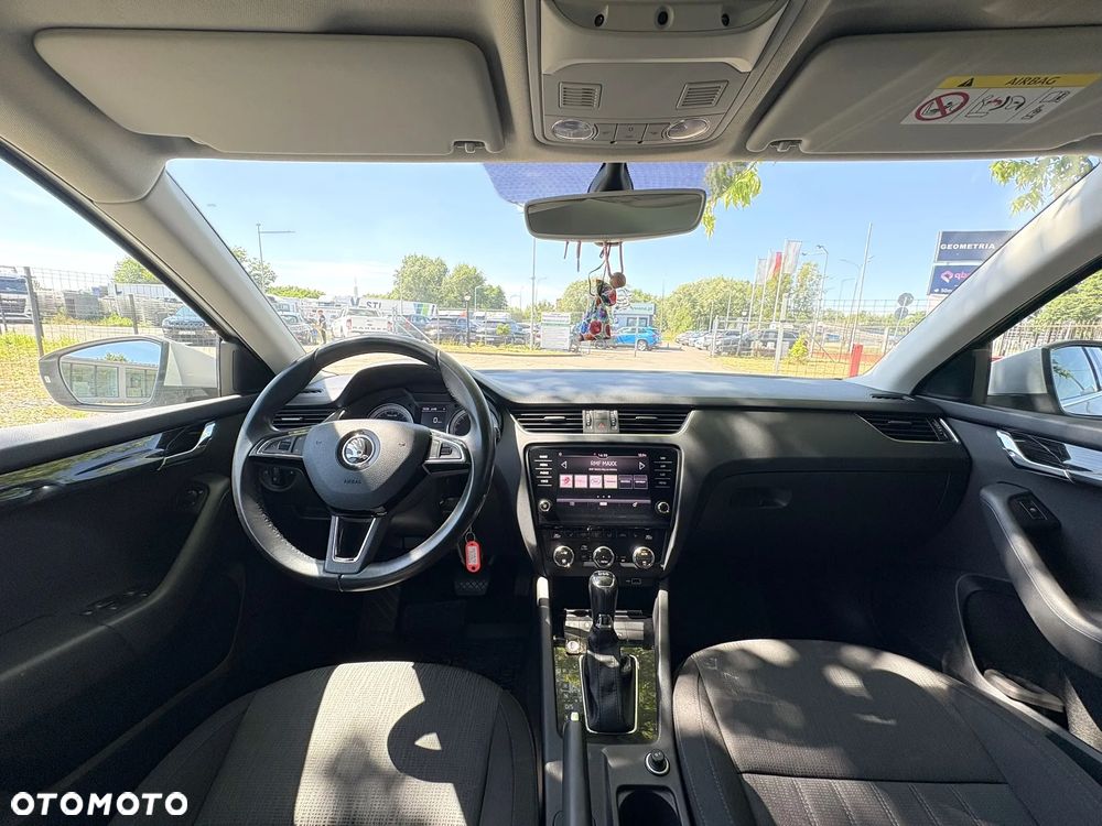 Skoda Octavia 2.0 TDI SCR Style DSG - 23