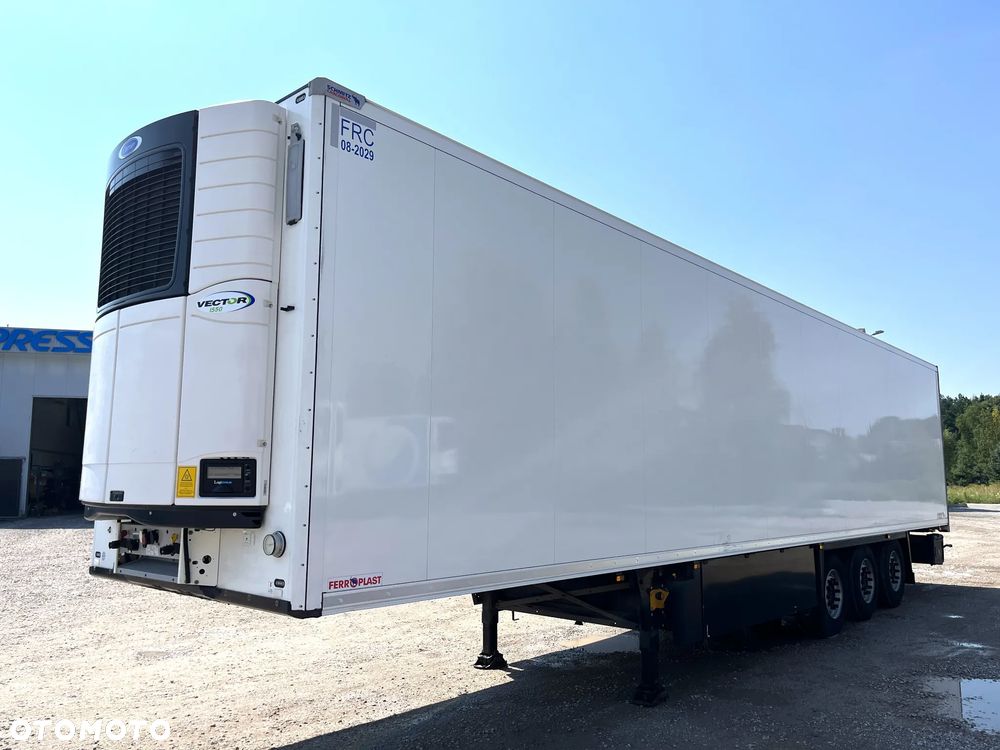 Schmitz Cargobull SKO - 1