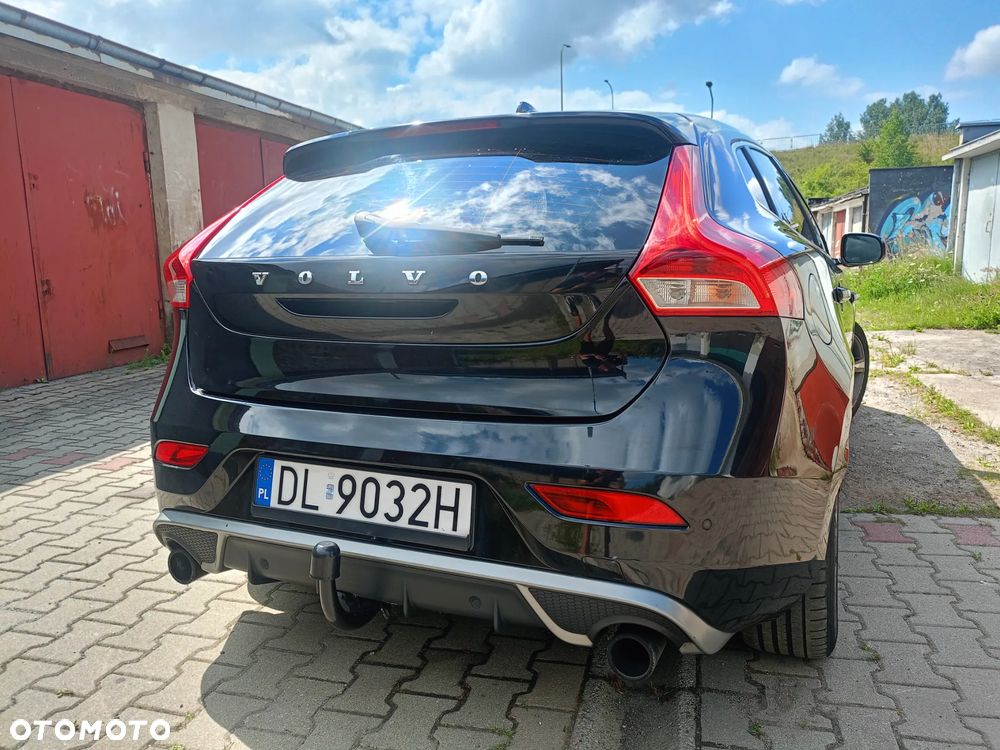 Volvo V40 D2 R-Design - 5