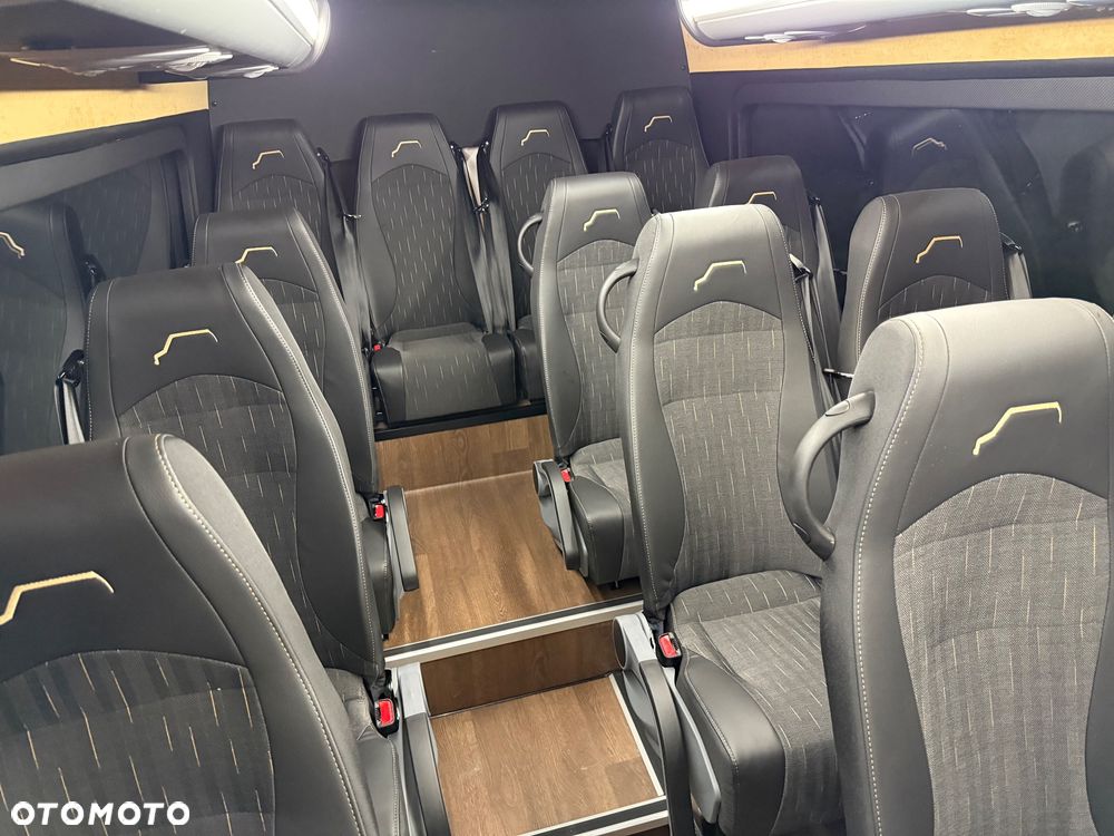 Mercedes-Benz Sprinter 517 24 miejsca NOWY - 21