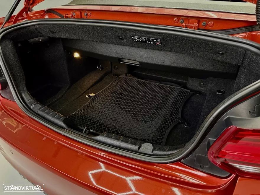 BMW 220 d Cabrio Pack M Auto - 40