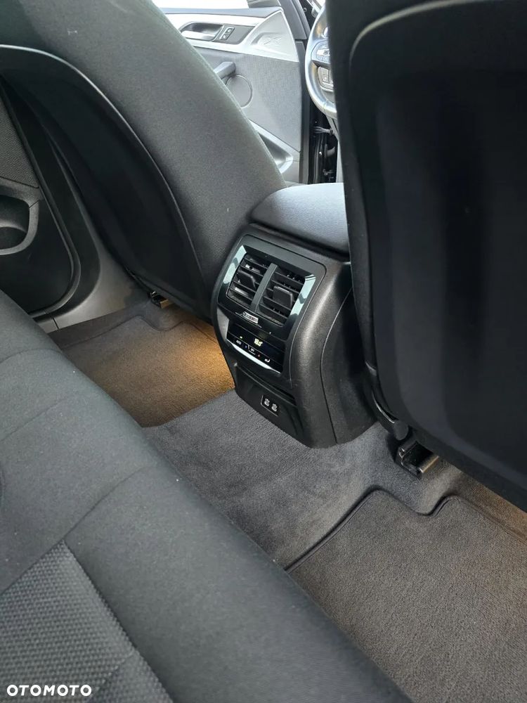 BMW X3 xDrive20d - 22