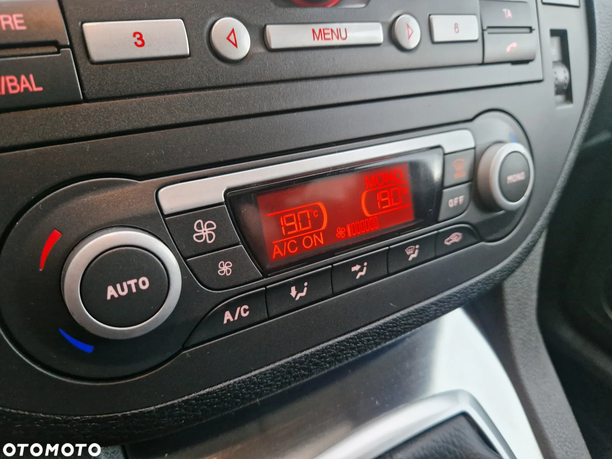 Ford C-MAX 1.8 Titanium - 23