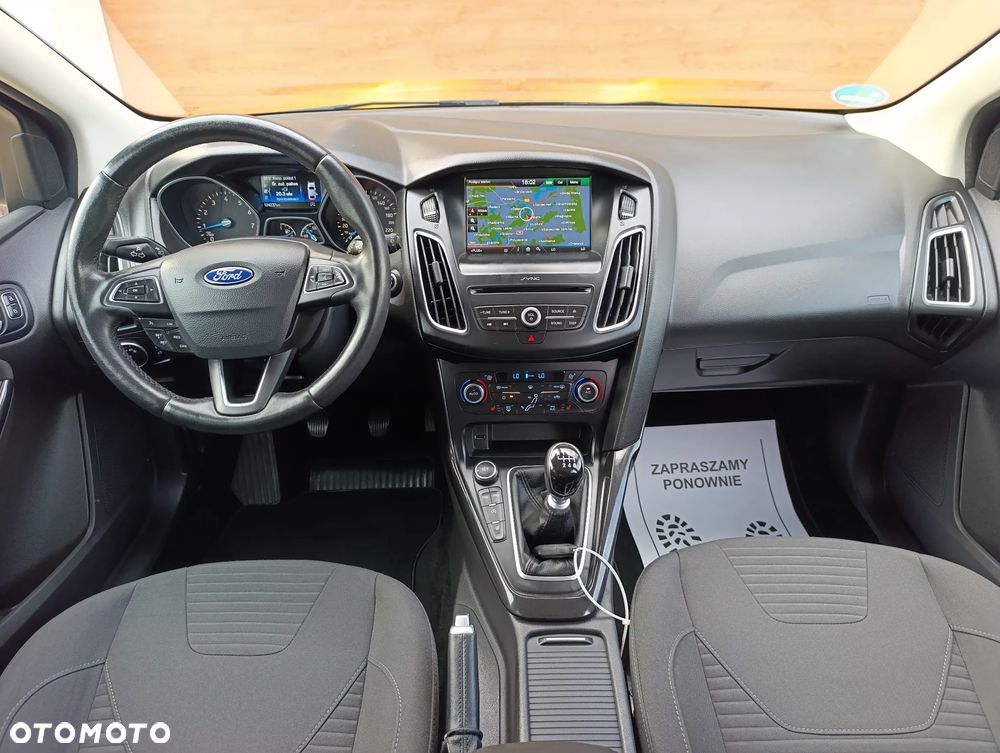 Ford Focus 1.0 EcoBoost Titanium - 17