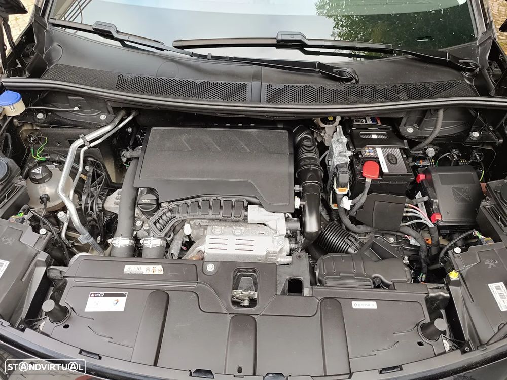 Peugeot 3008 1.2 PureTech Allure EAT8 - 36