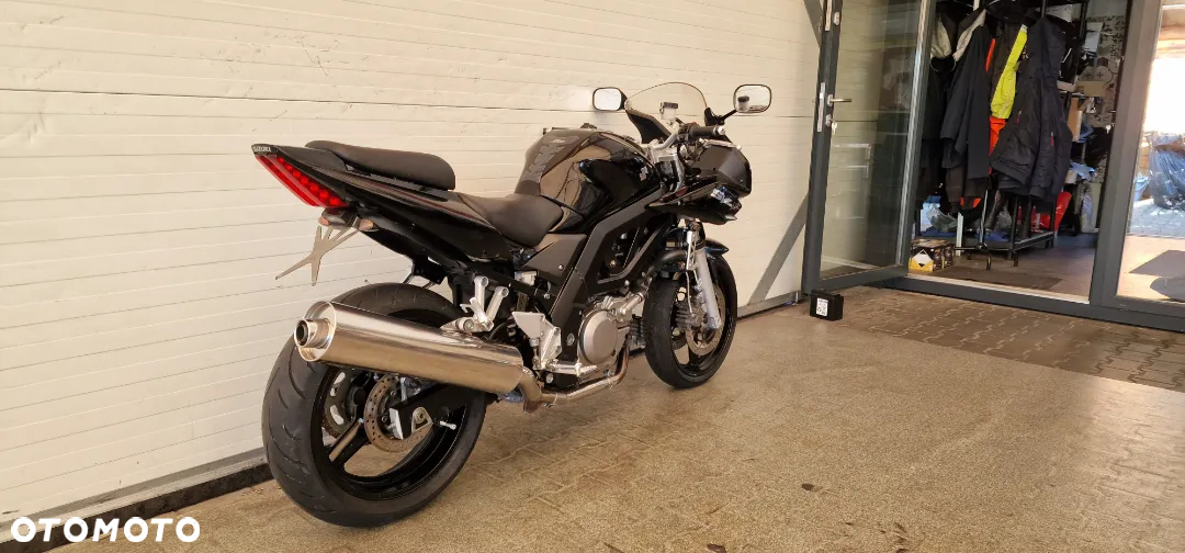 Suzuki SV - 17