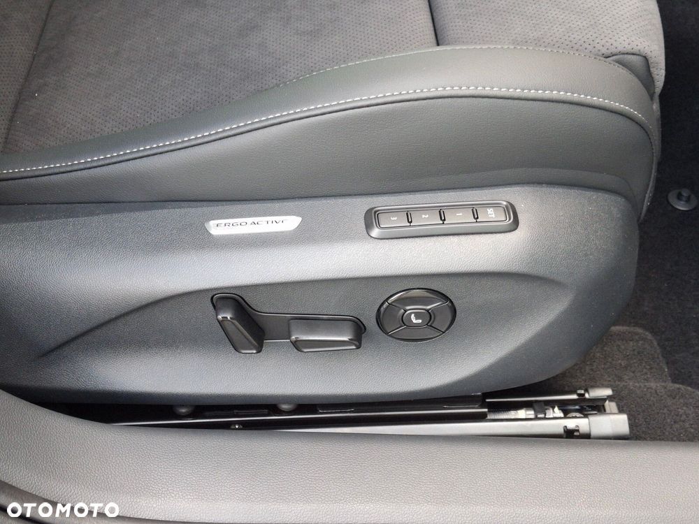 Volkswagen Passat Variant - 22