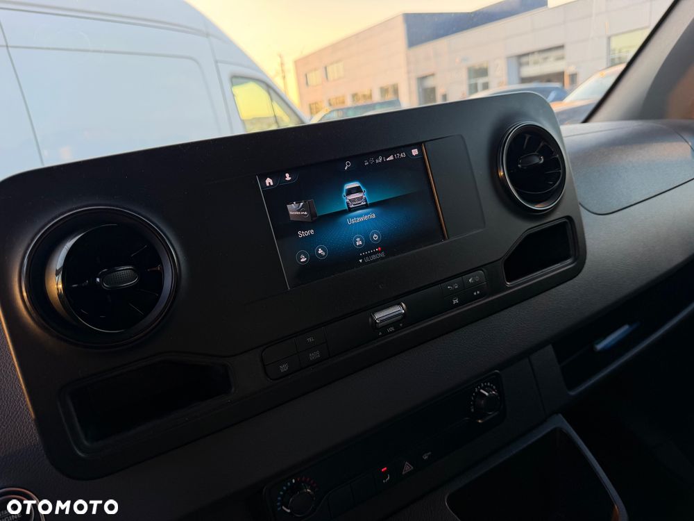 Mercedes-Benz SPRINTER - 19