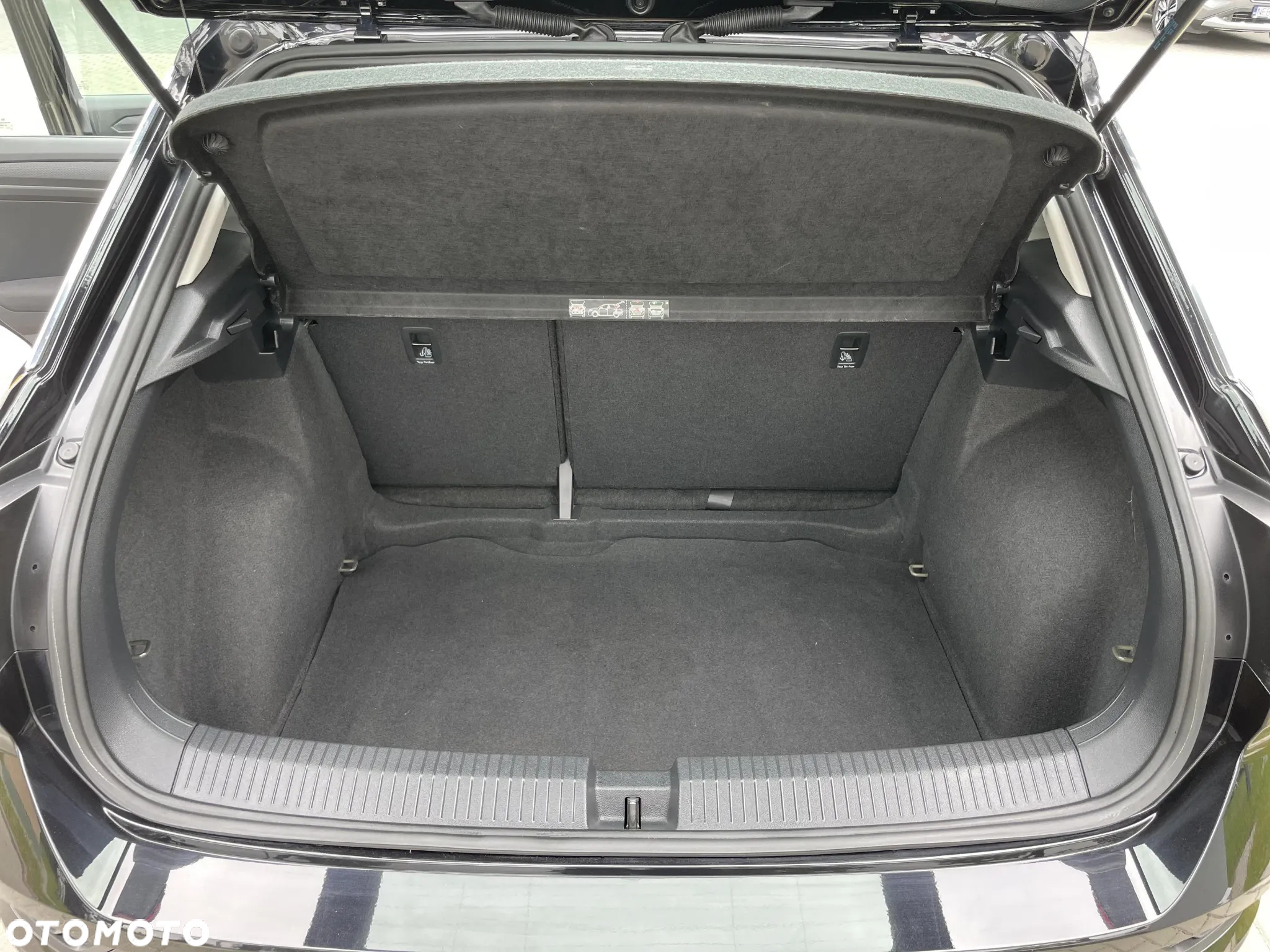 Volkswagen T-Roc 1.0 TSI Active - 17