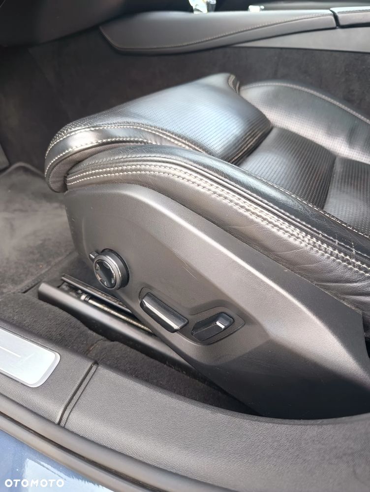 Volvo V90 T8 AWD Plug-In Hybrid Inscription - 25